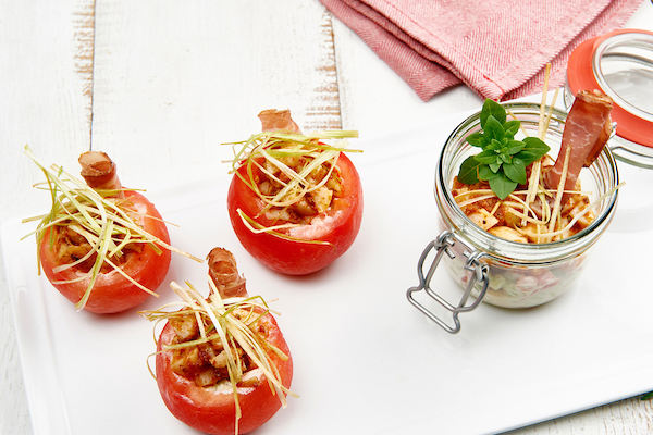 Gevulde tomaat met komkommer en sint-Jacobsvrucht